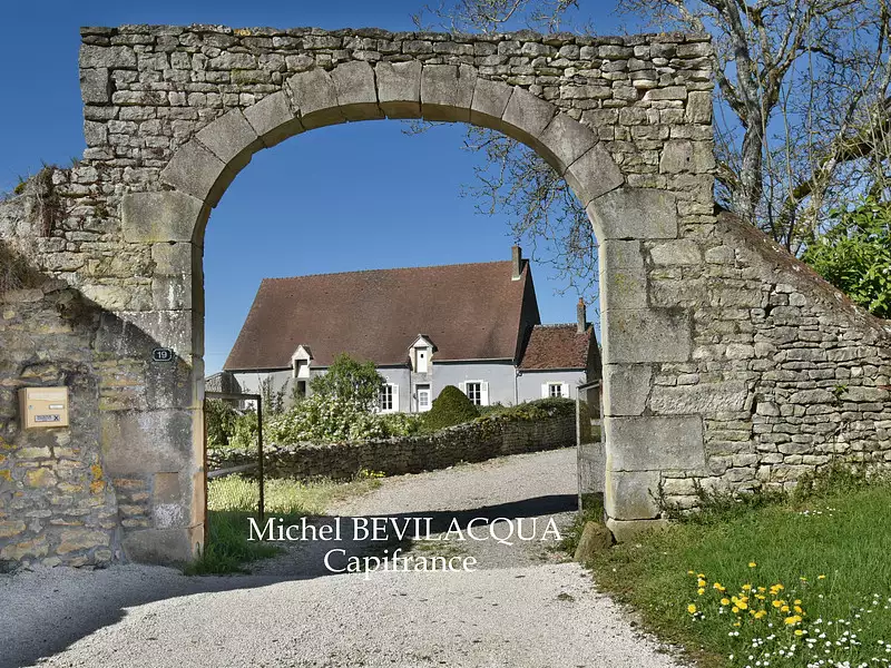 Maison, 700 m²