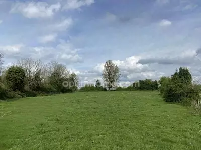 Terrain, 7 585 m²