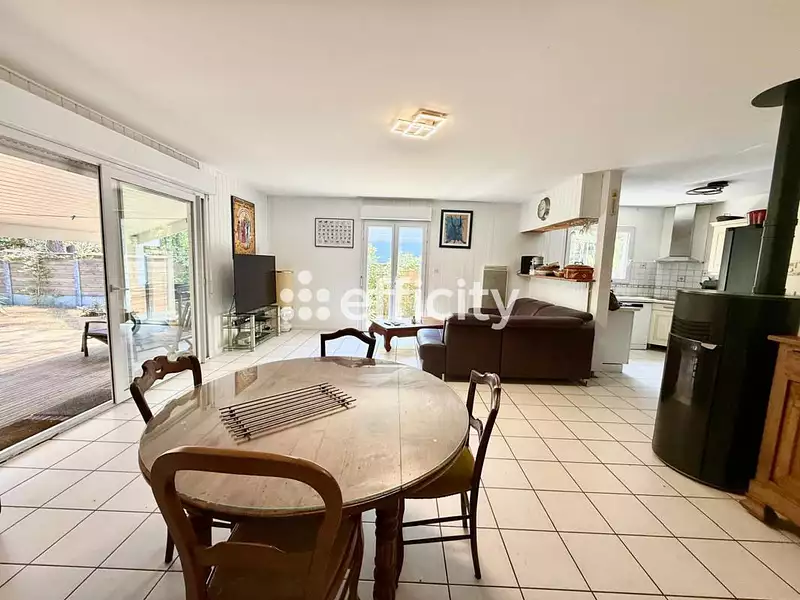 Maison, 82 m²