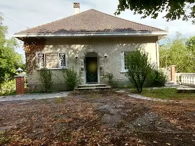 Maison, 221 m²