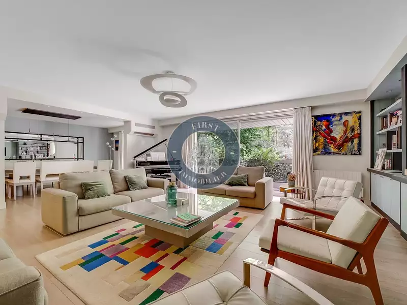 Appartement, 215 m²