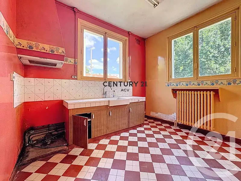 Maison, 180 m²