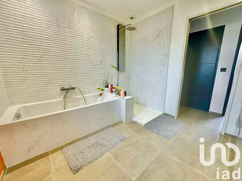 Maison, 117 m²