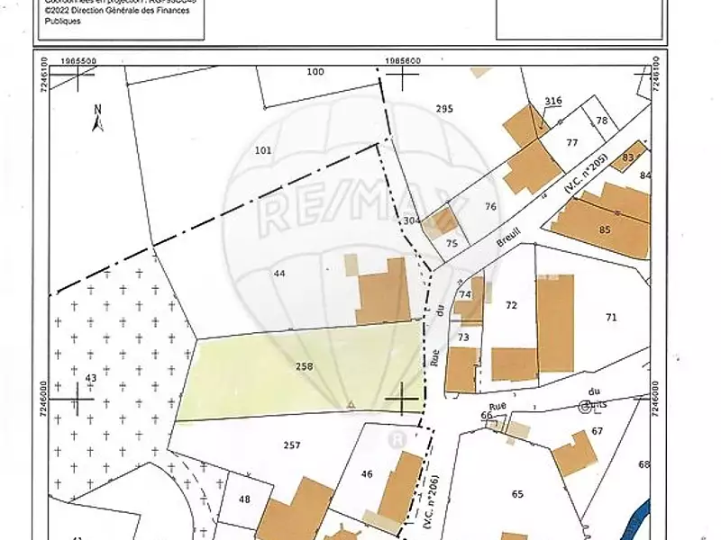 Terrain, 1 914 m²