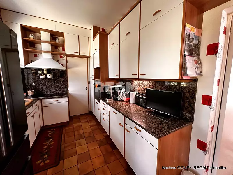Maison, 250 m²