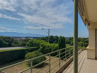 Maison, 240 m²