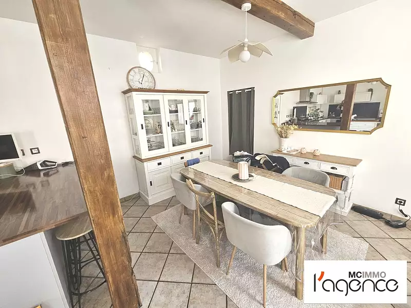 Maison, 180 m²