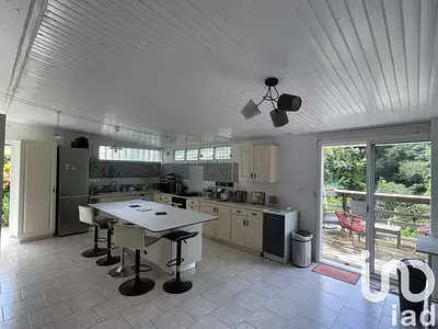 Maison, 220 m²