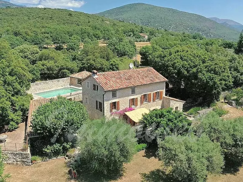Maison, 180 m²