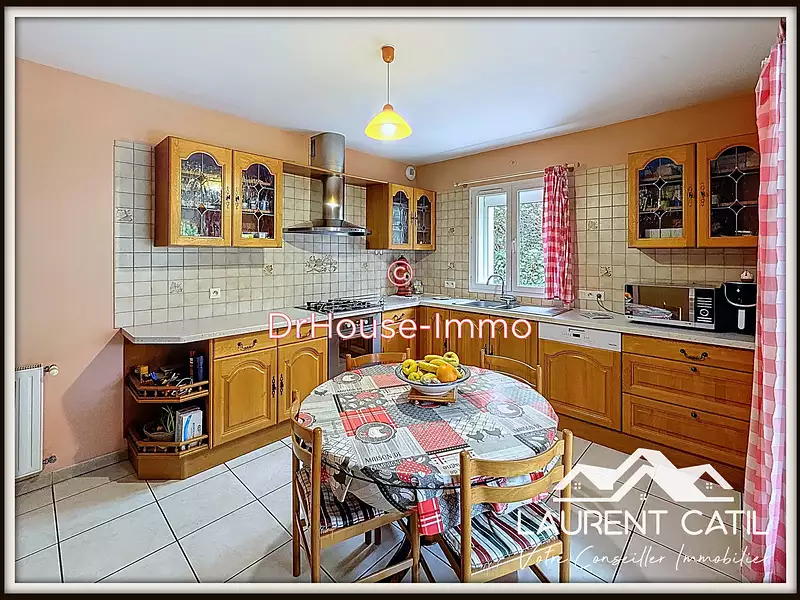 Maison, 168 m²
