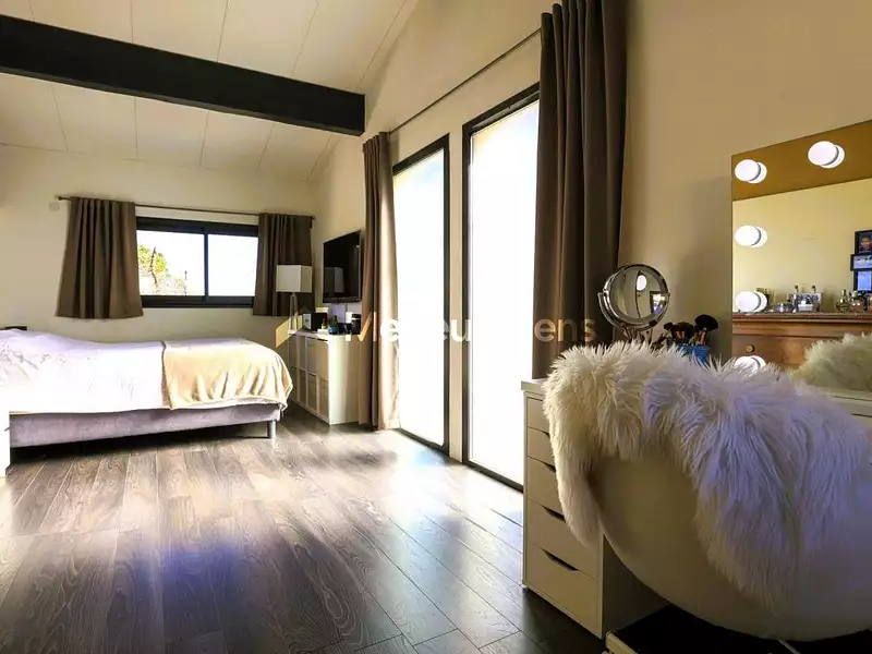 Maison, 190 m²