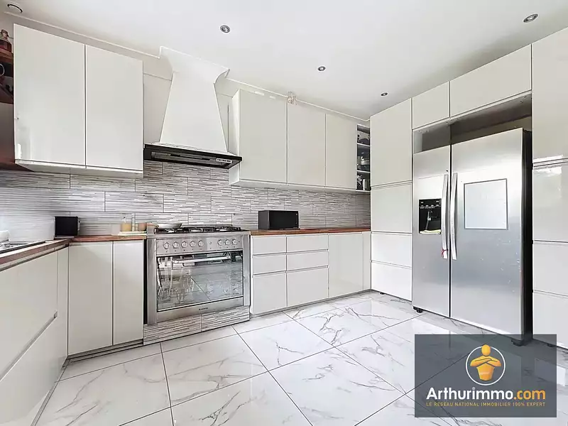 Maison, 174 m²