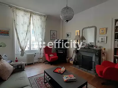 Immeuble, 381 m²