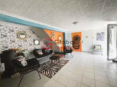 Maison, 260 m²