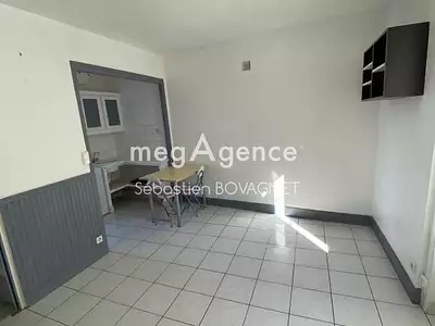 Immeuble, 75 m²