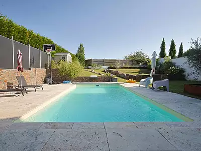 Maison, 225 m²