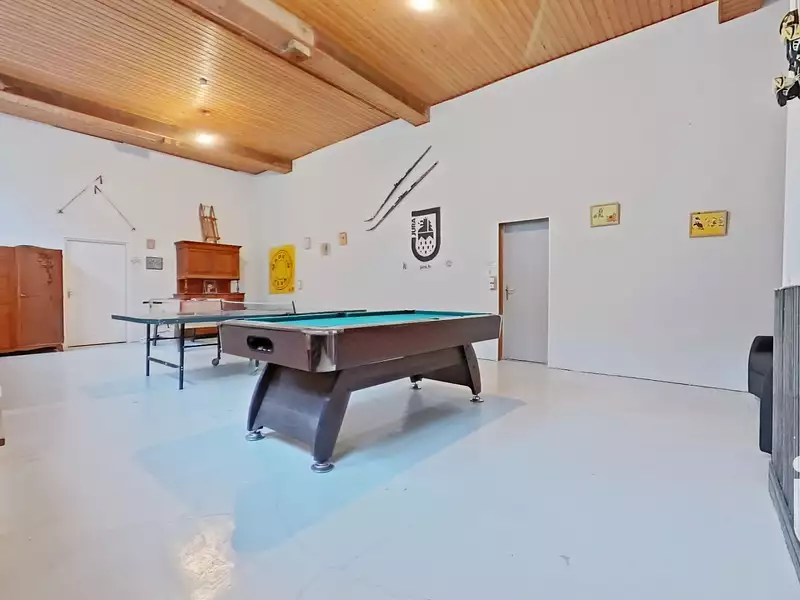 Maison, 891 m²