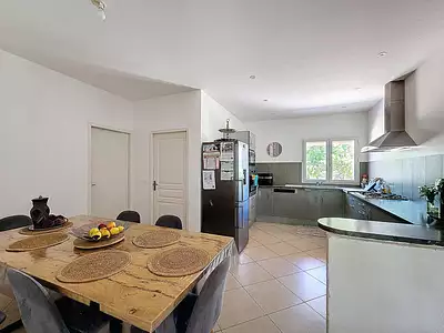 Maison, 180 m²