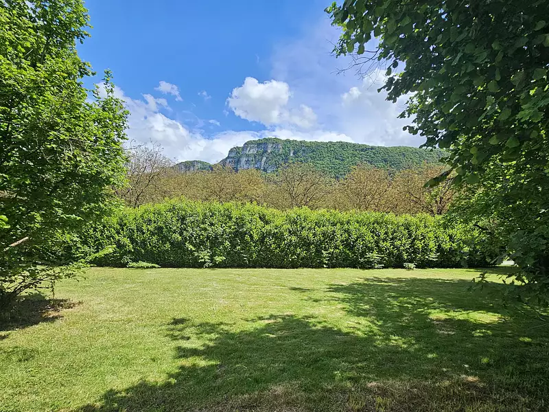 Terrain, 566 m²