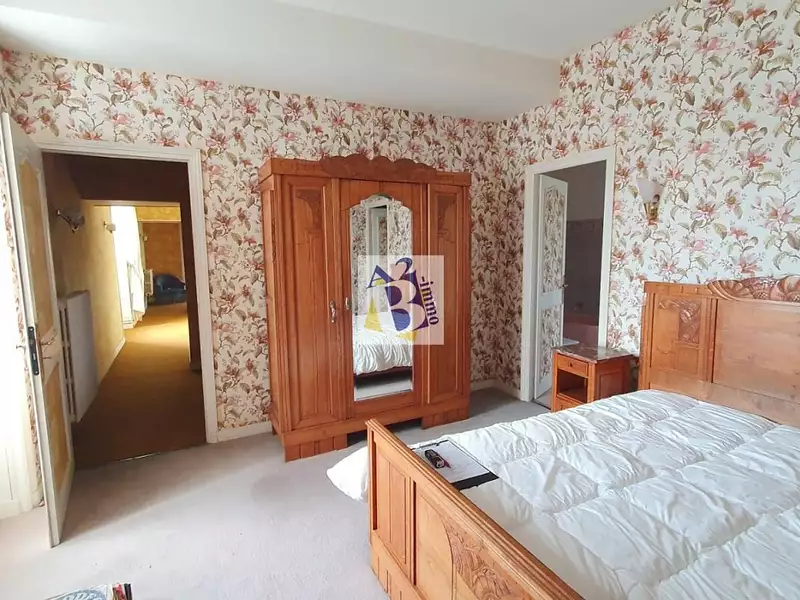 Maison, 221 m²