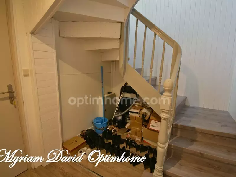 Immeuble, 182 m²