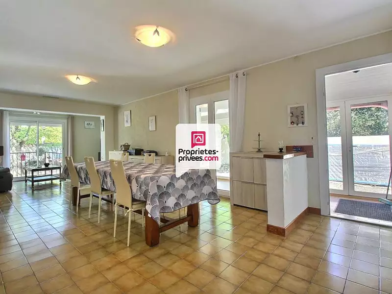 Maison, 160 m²