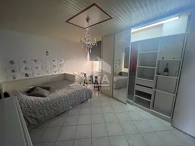 Maison, 210 m²