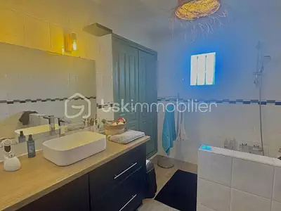 Maison, 165 m²
