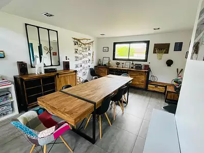 Maison, 243 m²