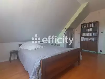 Maison, 151 m²