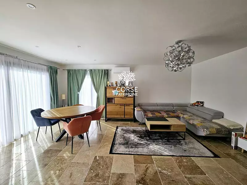 Maison, 102 m²