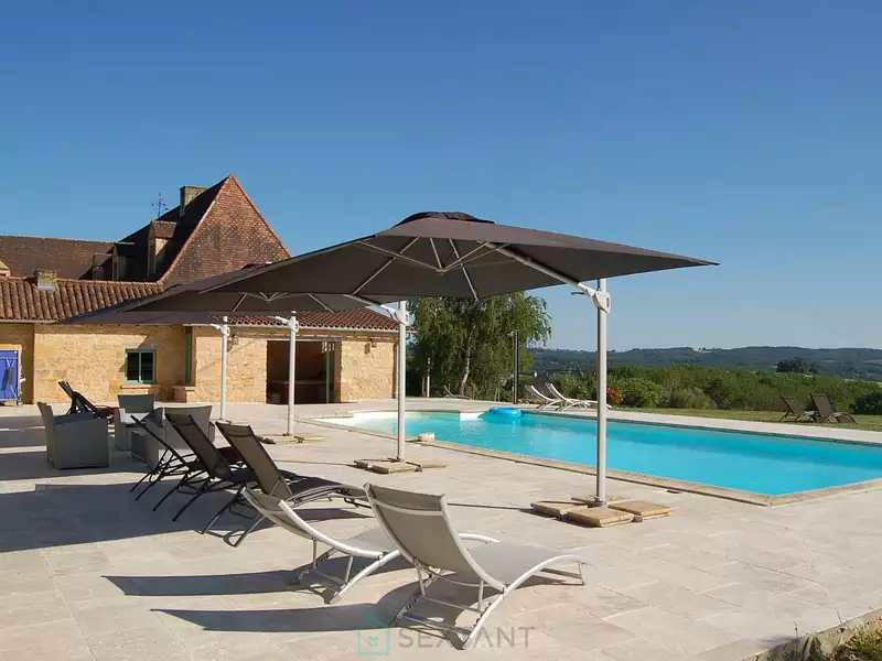Maison, 750 m²