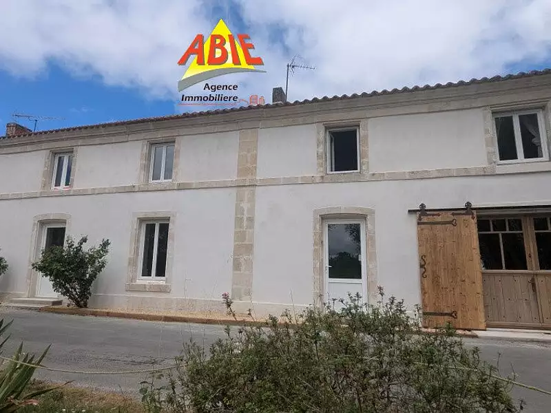 Maison, 380 m²