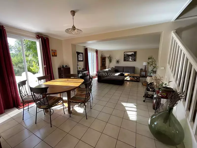Maison, 177 m²