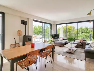 Maison, 235 m²