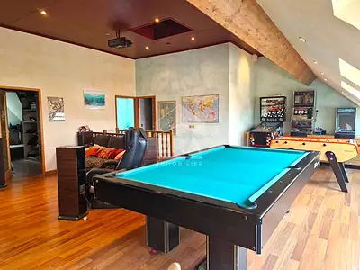Maison, 266 m²