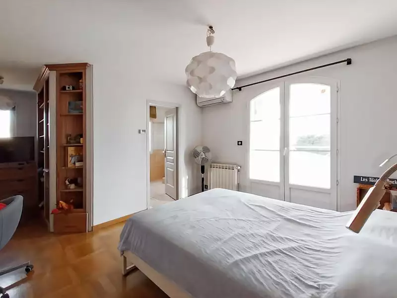 Maison, 226 m²