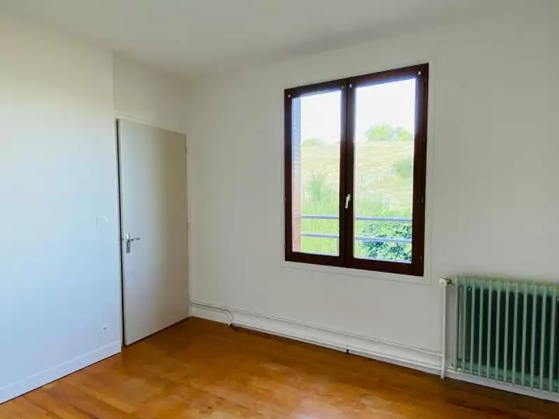 Maison, 196 m²