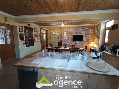 Maison, 348 m²