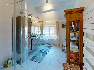 Maison, 225 m²