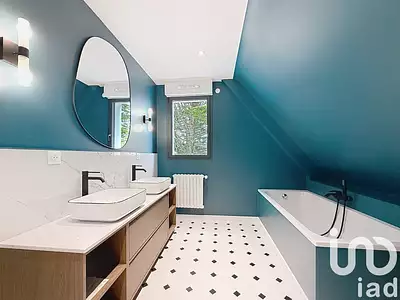 Maison, 166 m²