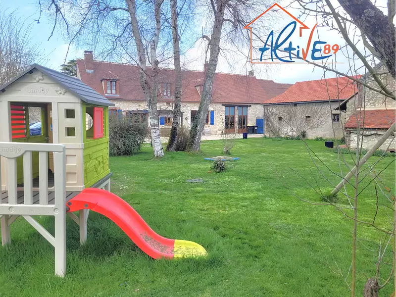 Maison, 275 m²