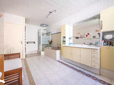 Maison, 170 m²