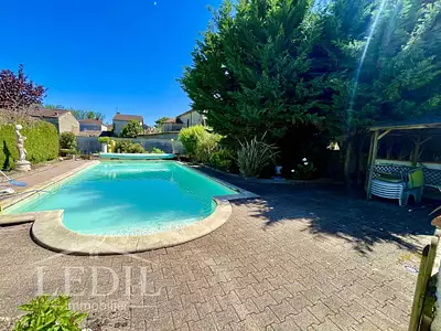 Maison, 270 m²