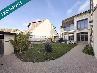 Maison, 225 m²
