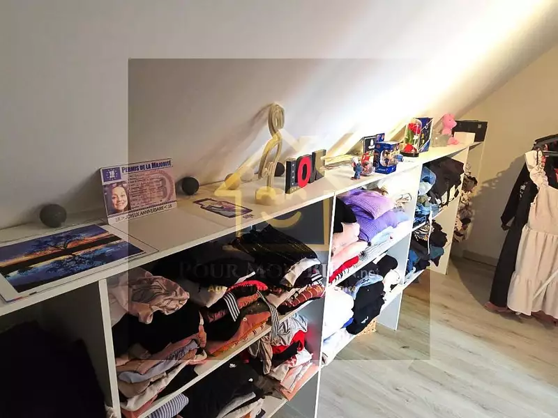 Maison, 174 m²