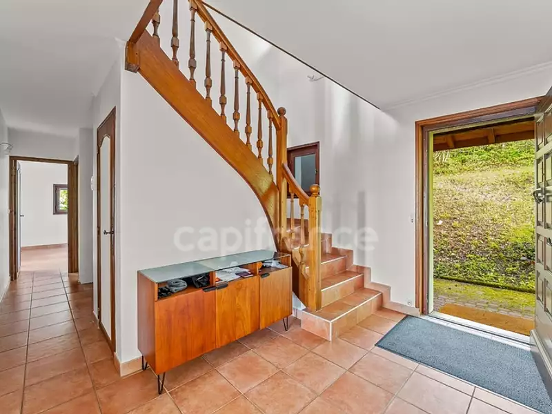 Maison, 180 m²