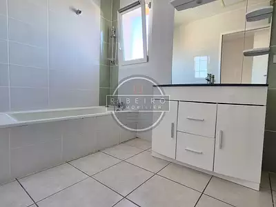 Maison, 77 m²