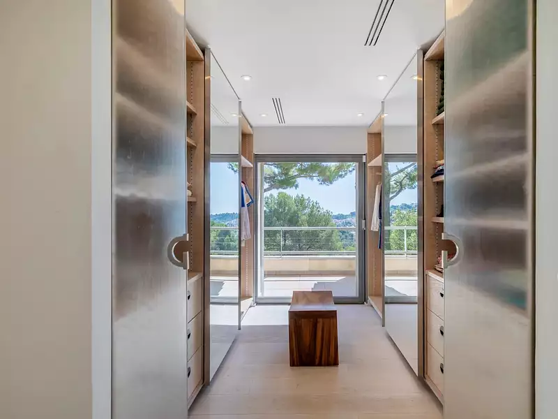 Maison, 235 m²