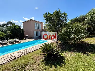 Maison, 232 m²